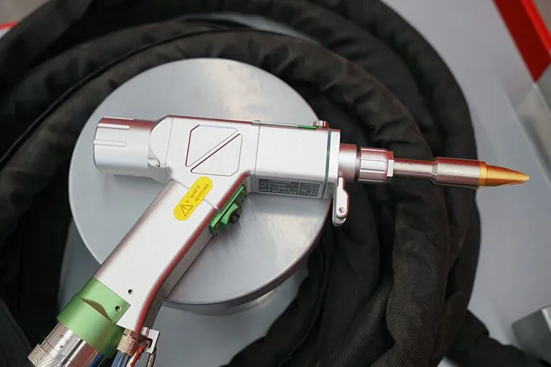 Handheld “4 in 1” Mini Fiber Laser Welding Machine - Image 4